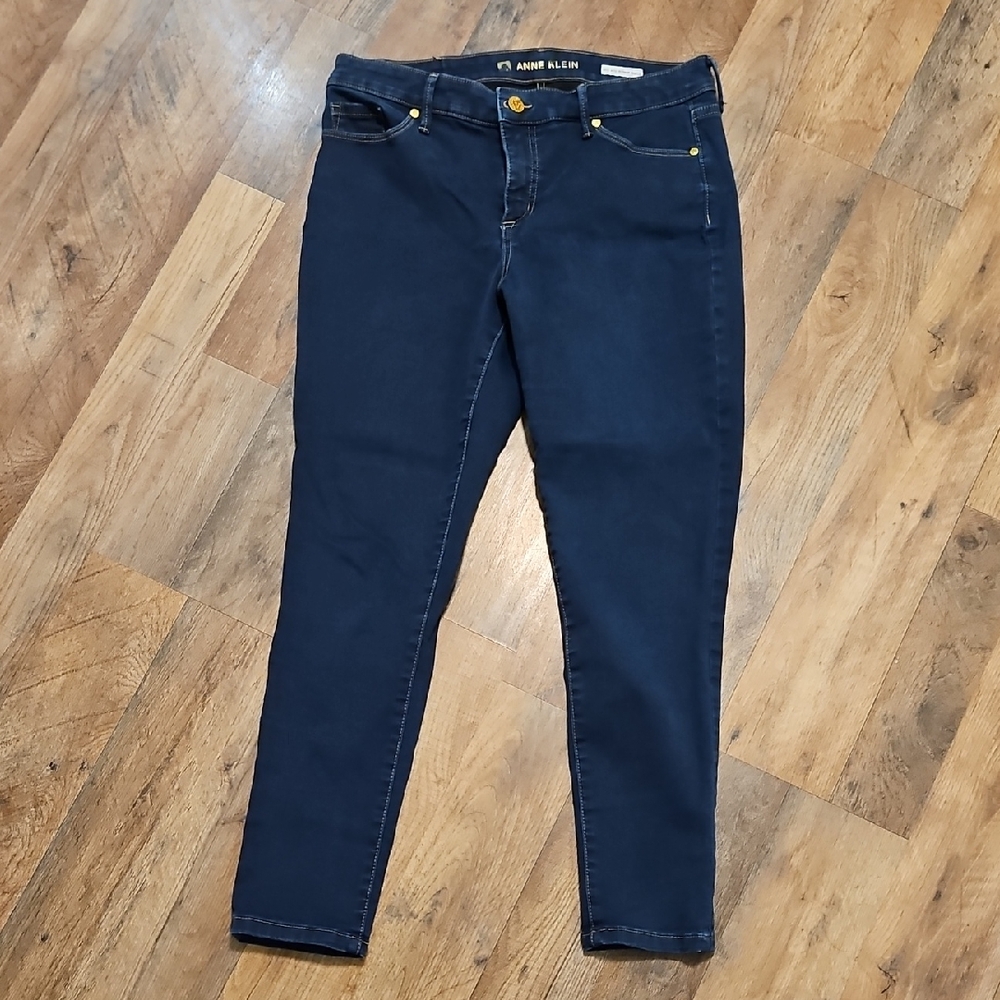 👖Anne Klein Mid Rise Skinny Jeans